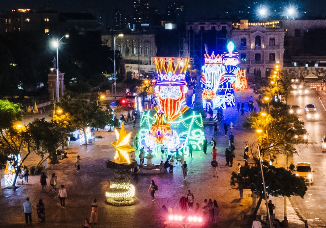 Se encendieron las luces y Cartagena resplandece en Navidad