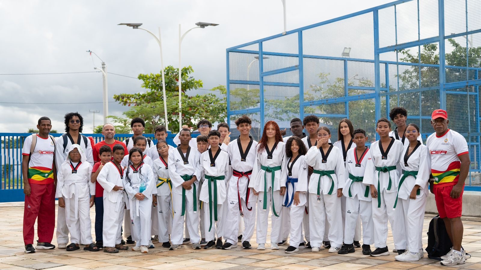 BICENTENARIO VIBRA: IDER Y FUNDACIÓN SANTO DOMINGO CELEBRAN MASIVO FESTIVAL DEPORTIVO